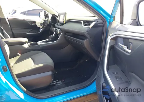 2019 Toyota Rav4 Xle z USA, uszkodzony, nr VIN JTMP1RFV0KJ004470